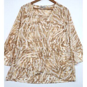 Beautiful By Lawrence Zarian Animal Print Asymmetrical Top M Grannycore